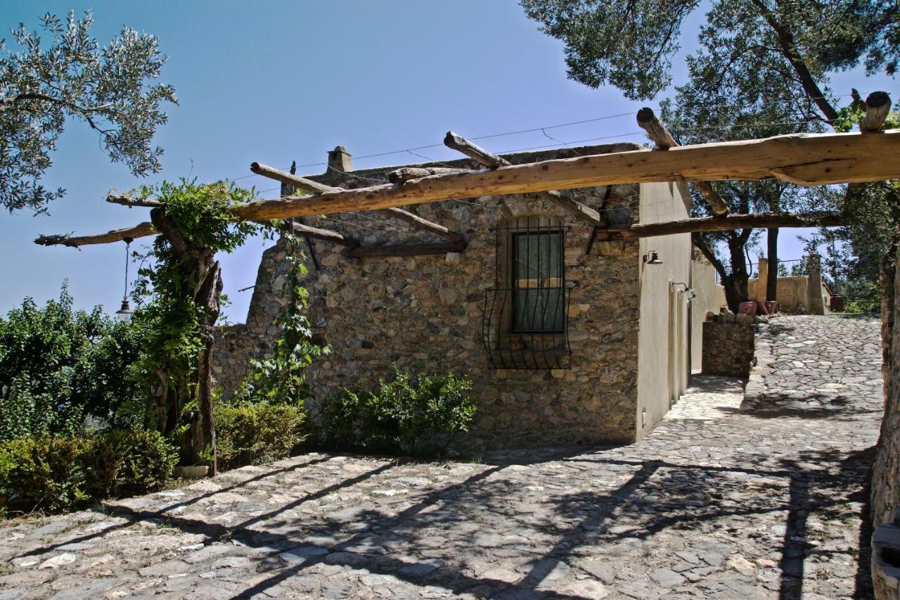 Casa vacanze A lea l'ua Finale Ligure Esterno foto