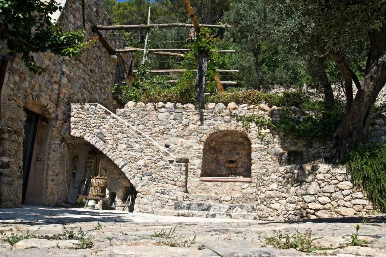 Casa vacanze A lea l'ua Finale Ligure Esterno foto